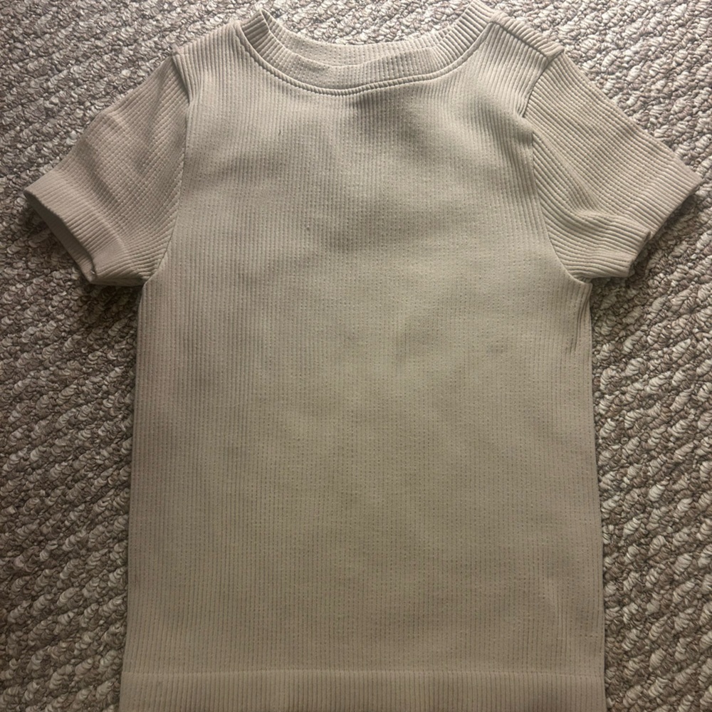 Old Navy Women’s Tan Ribbed Shirt
